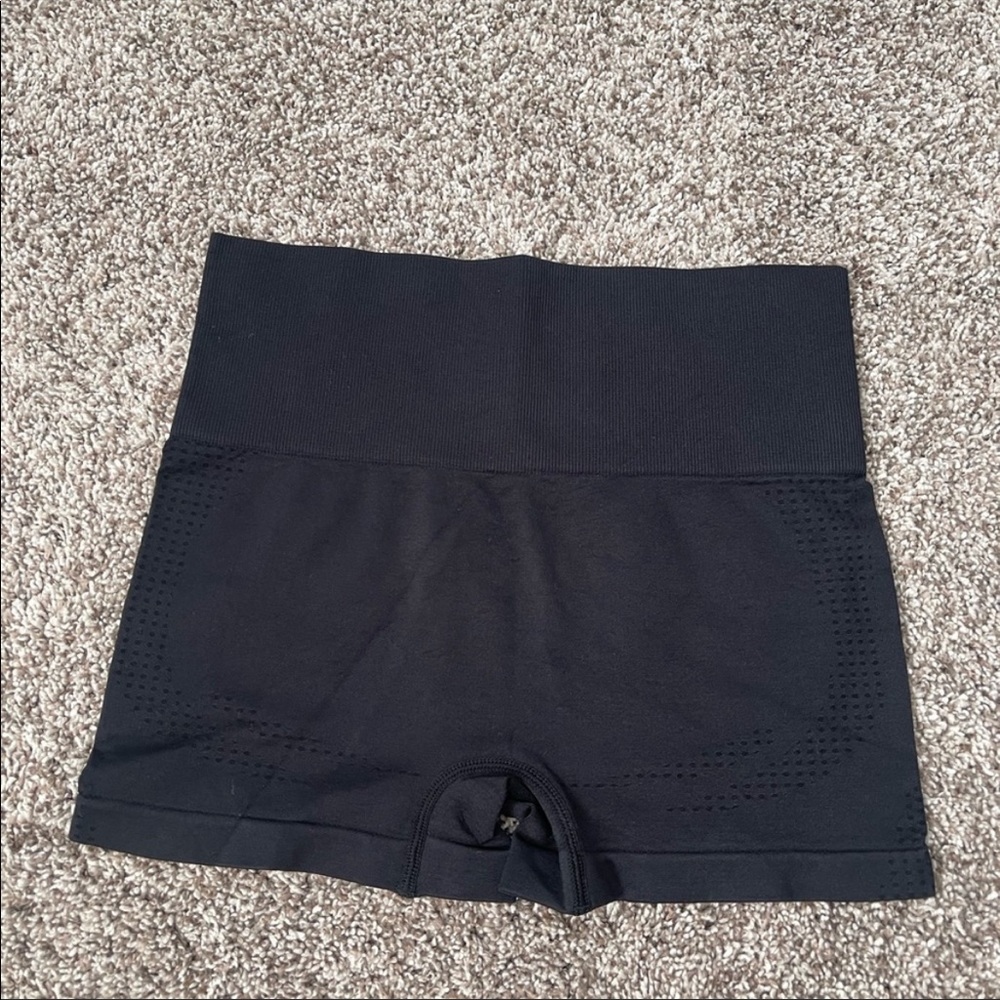 Seamless Camo Shorts ‼️SALE‼️